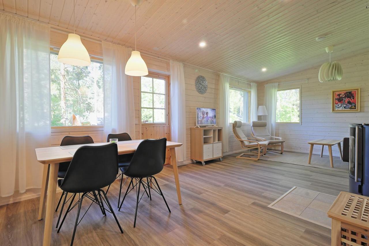 Villa Maria Cottages Jaala Екстер'єр фото