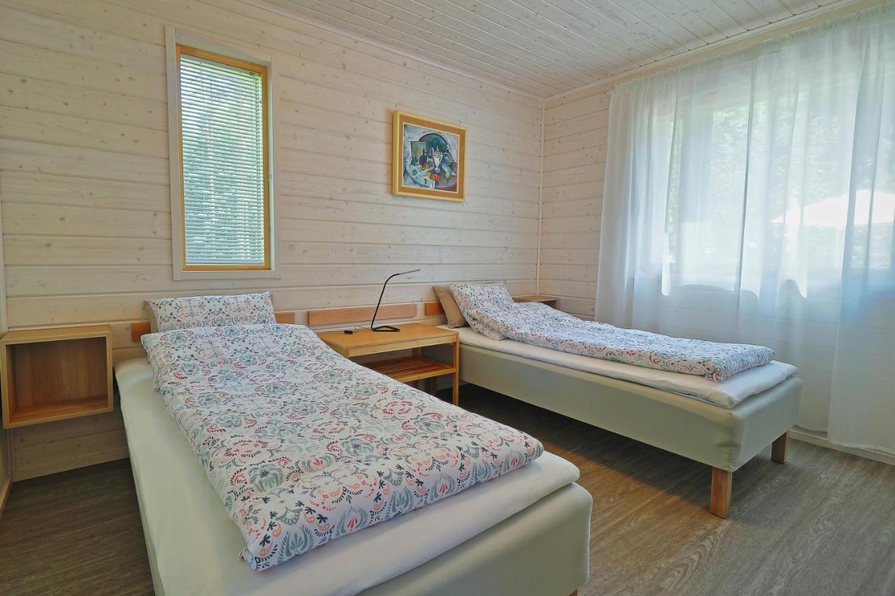 Villa Maria Cottages Jaala Екстер'єр фото