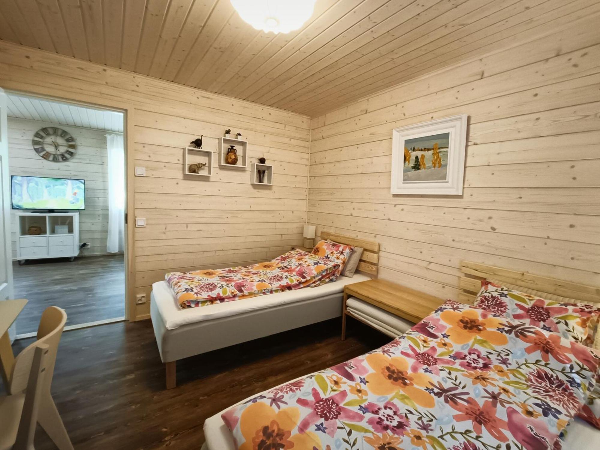 Villa Maria Cottages Jaala Екстер'єр фото